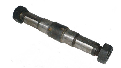 Ось ДТ-75 85.31.018-01 катка  с гайками