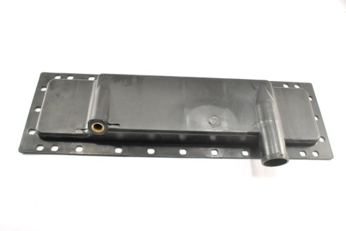 Бак МТЗ 70П-1301075 радиатора нижний пластик